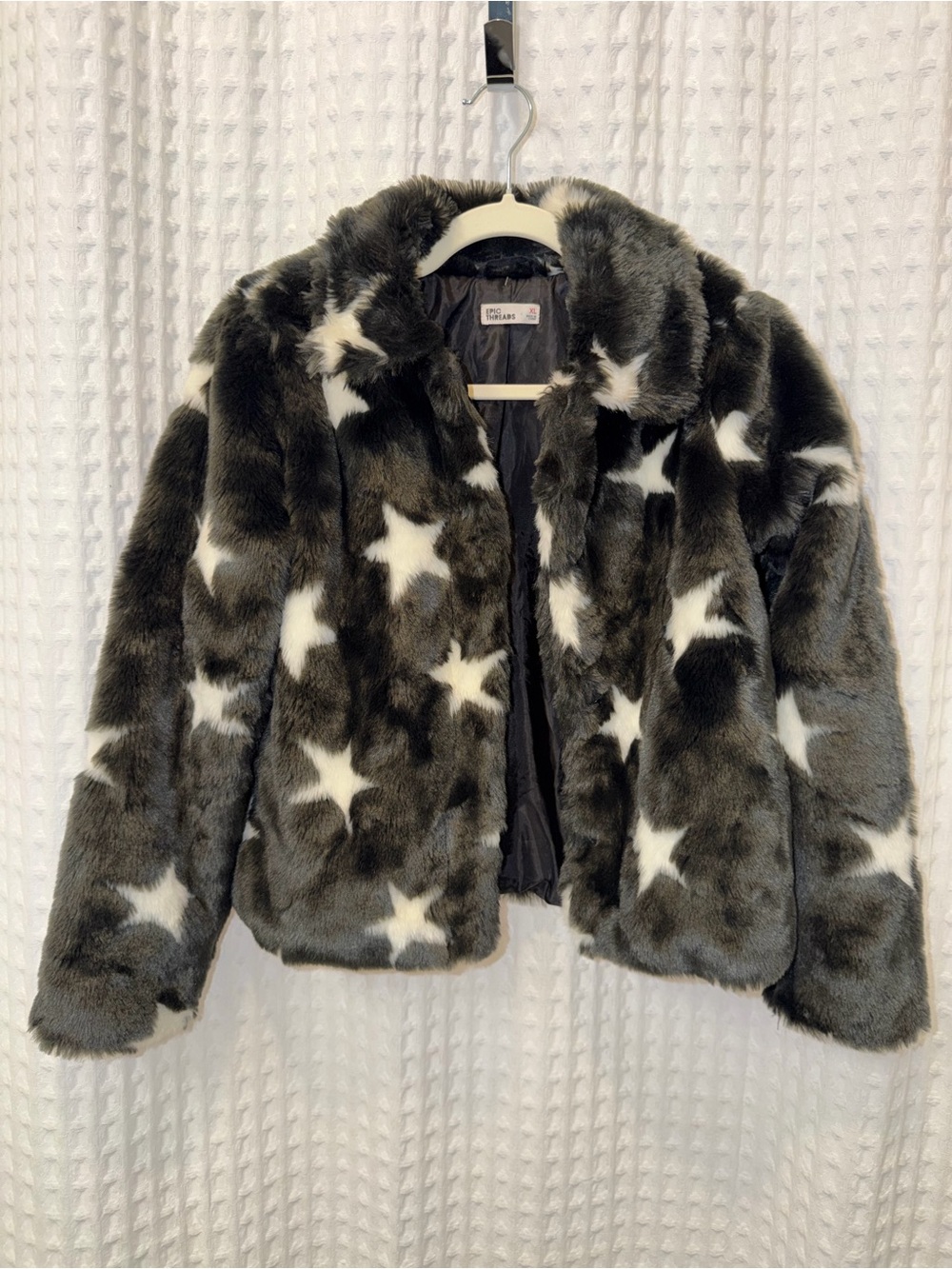 Epic Threads Star-Print Faux Fur Jacket - Gray & White